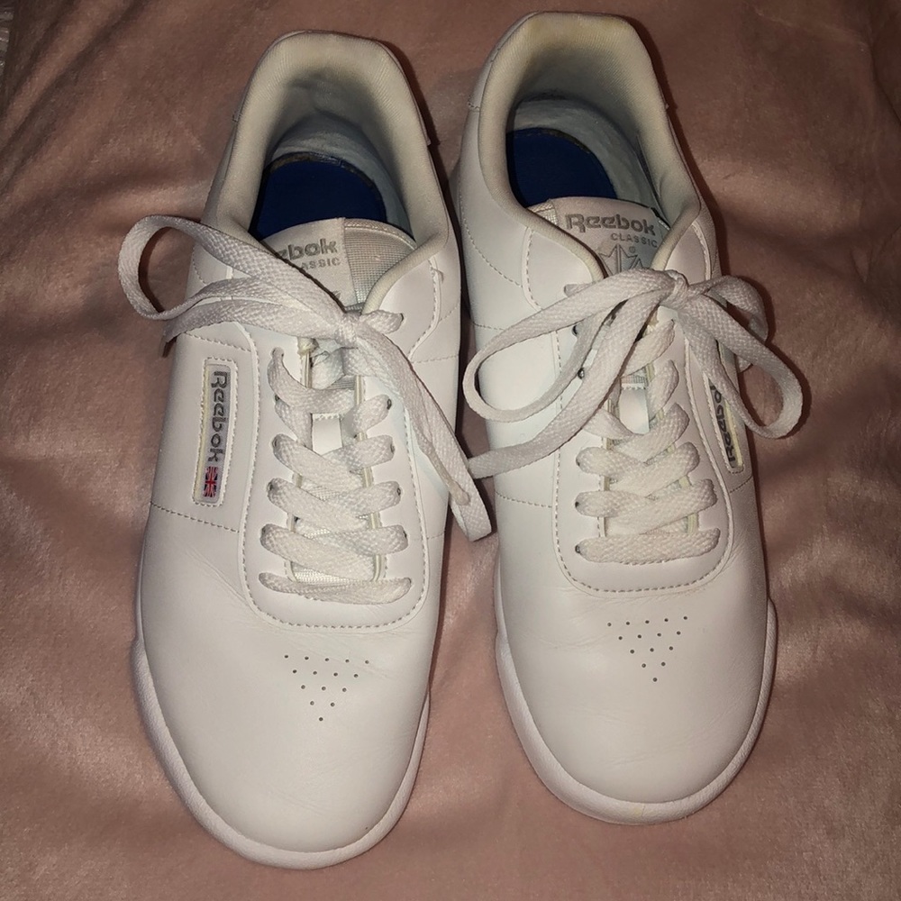 Classic Reebok Memory Foam Sneakers